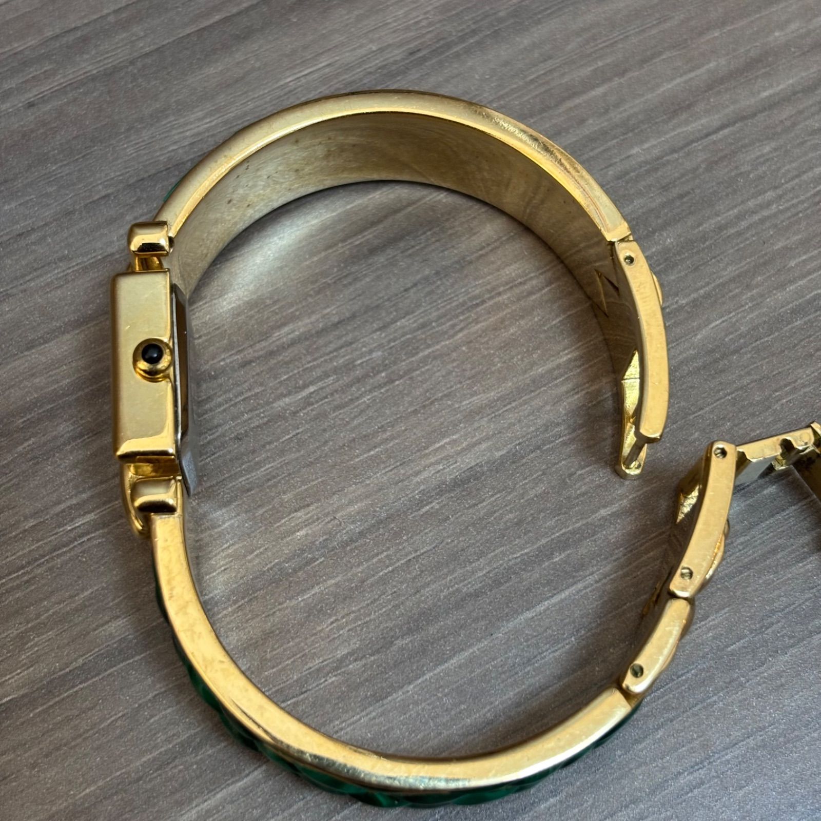 ◾︎ VEXCEL ヴェクセル レディース 腕時計 バングル クォーツ