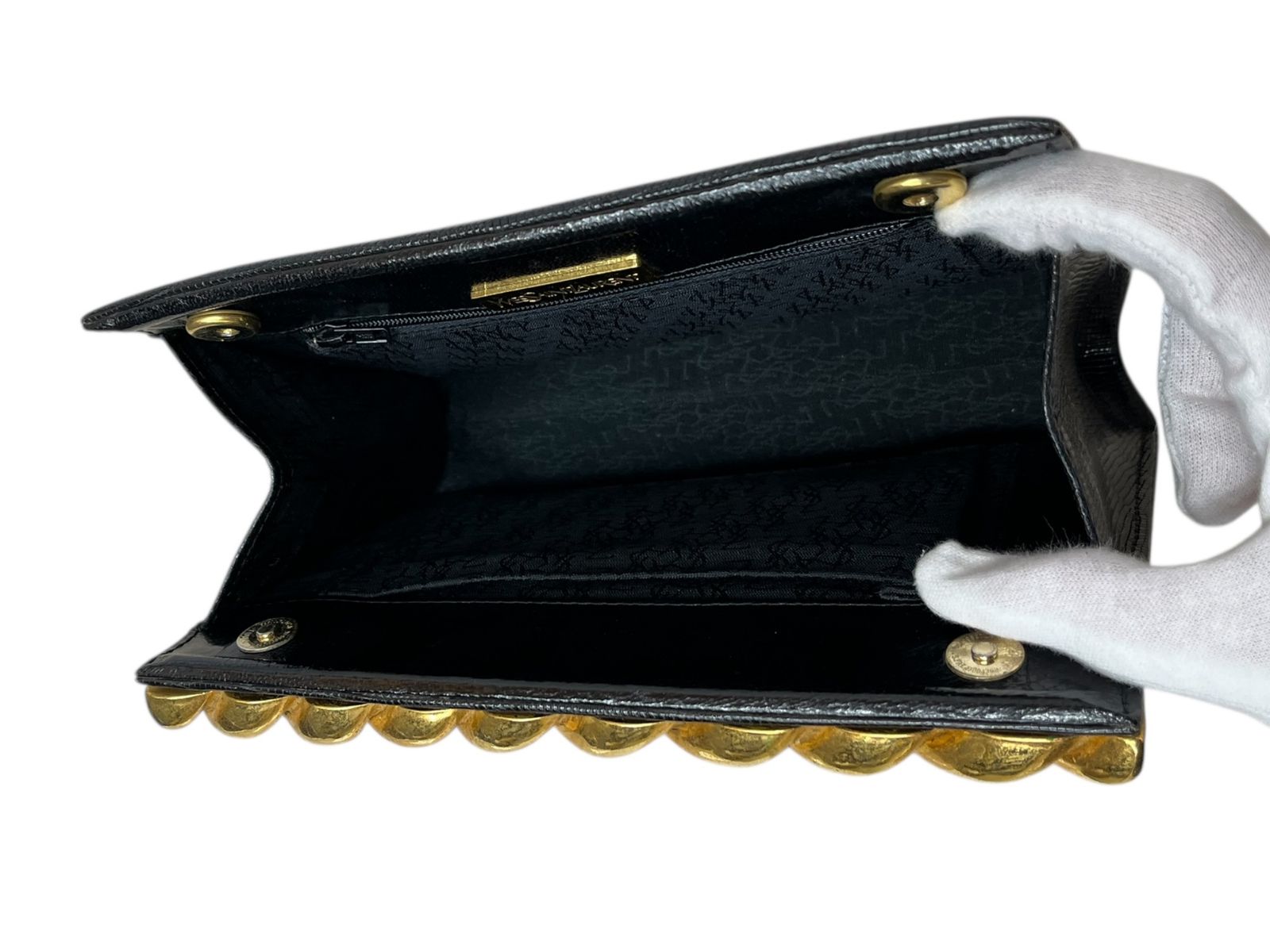  YVES SAINT LAURENT イヴサンローラン クラッチバッグ レザー ブラック ゴールド レディース 199 クラッチバッグ バッグ