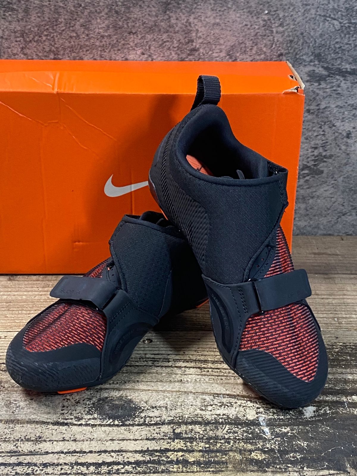 JR 156 ナイキ NIKE W CYCLE ビンディングシューズ 黒オレンジ EU 38