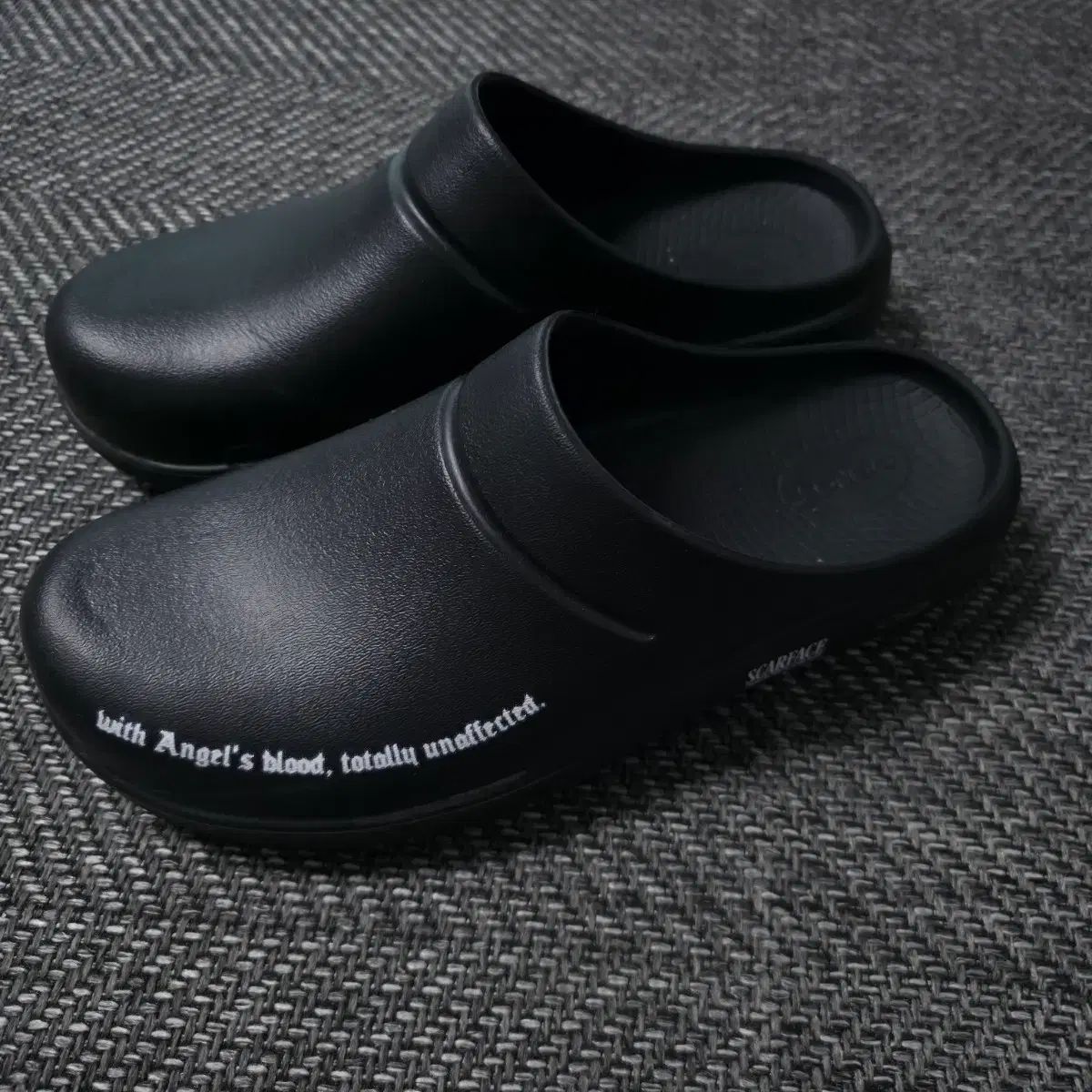 OOFOS klogg スカフェイス ブラック 270