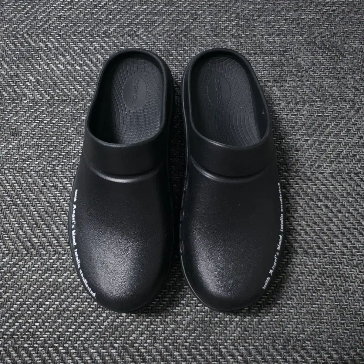 OOFOS klogg スカフェイス ブラック 270