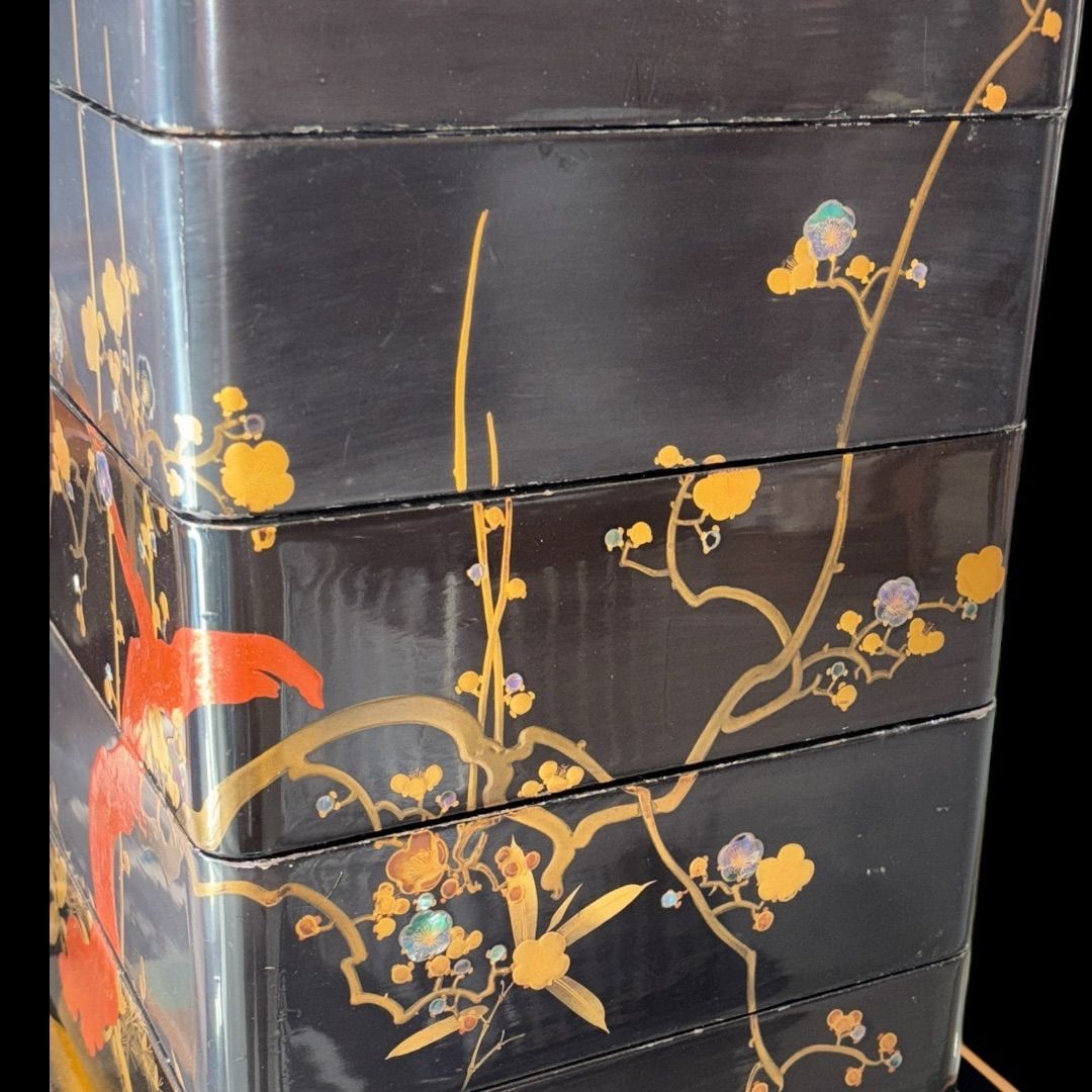江戸時代の 品!! 松竹梅 銘 芳園 螺鈿細工 金蒔絵 五段重箱 台付き 家紋付き 漆 品 献上品