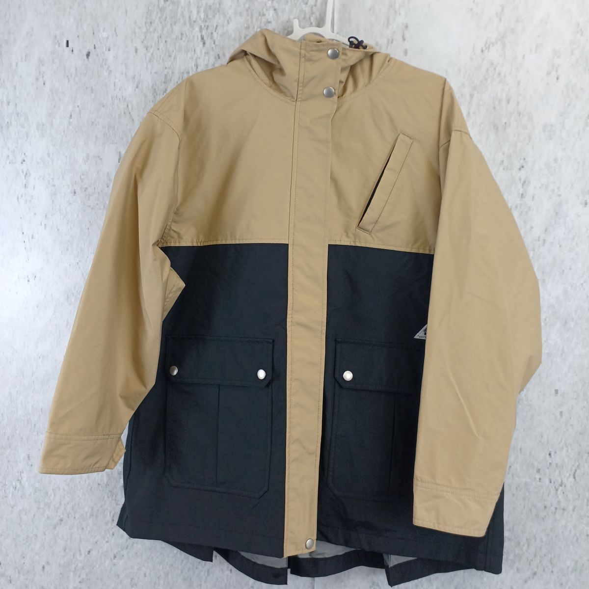 KELTY マウンテンパーカー ウインドブレーカー レディース ベージュ ブラック Lサイズ