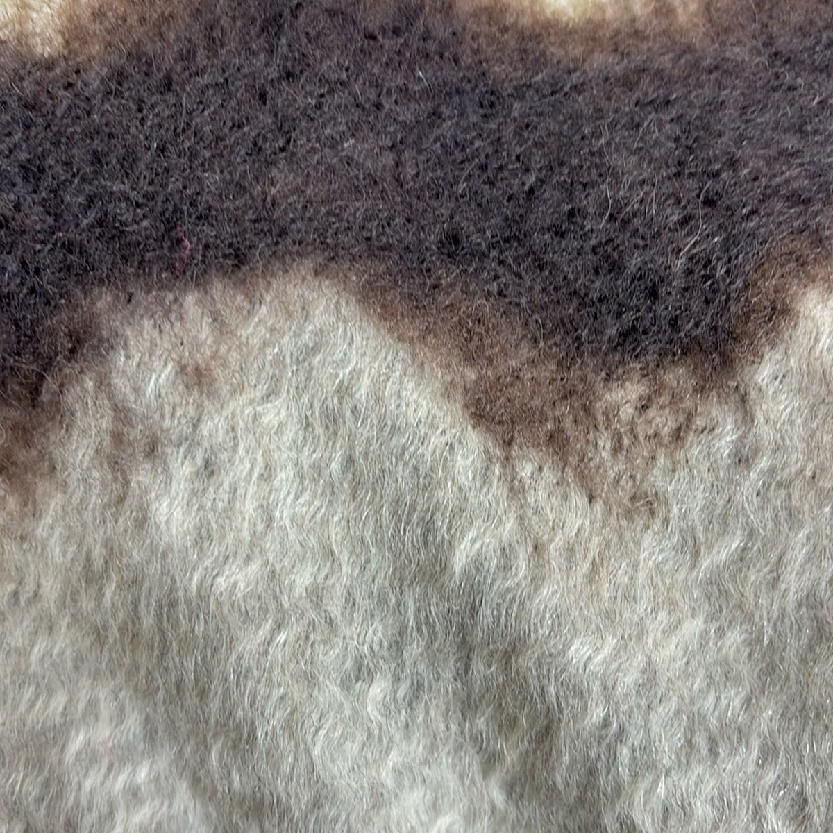 ダークグレー×アイボリー