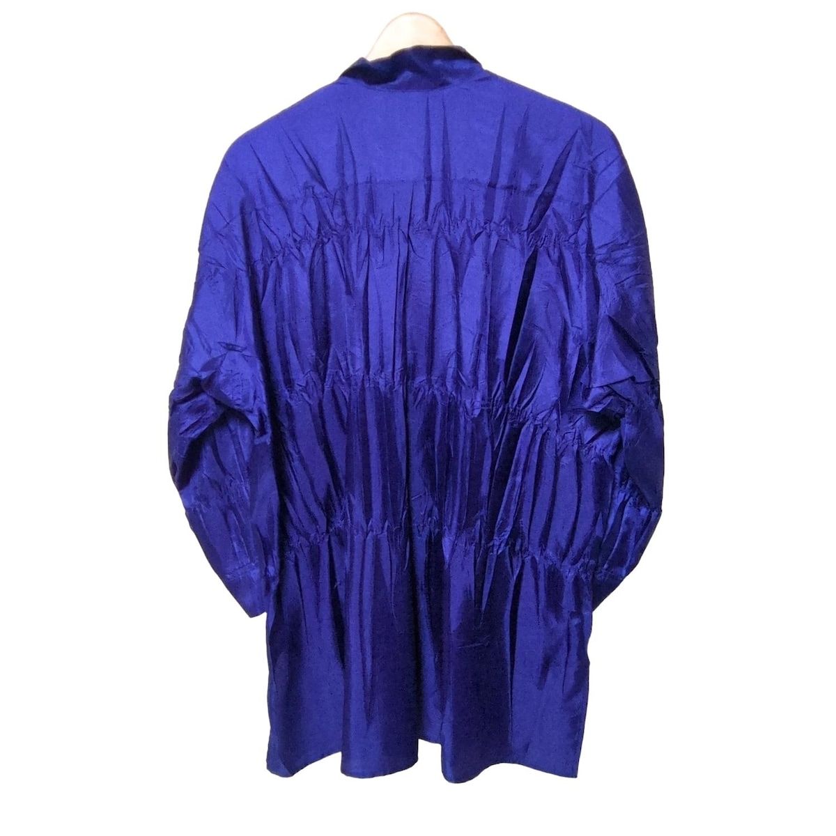 ISSEYMIYAKE(イッセイミヤケ) 長袖シャツ サイズM メンズ美品 - ブルー ISSEYMIYAKE(イッセイミヤケ) 長袖シャツ サイズM メンズ美品 - ブルー