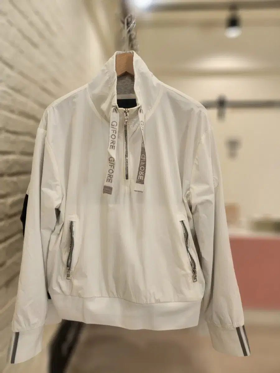 G FORE ジーフォア 白 防風 ウィンドブレーカー
