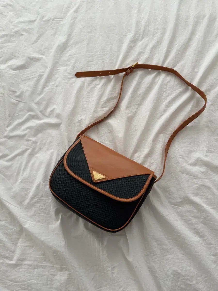 Saint Laurent サンローラン ヴィンテージ クロスバック