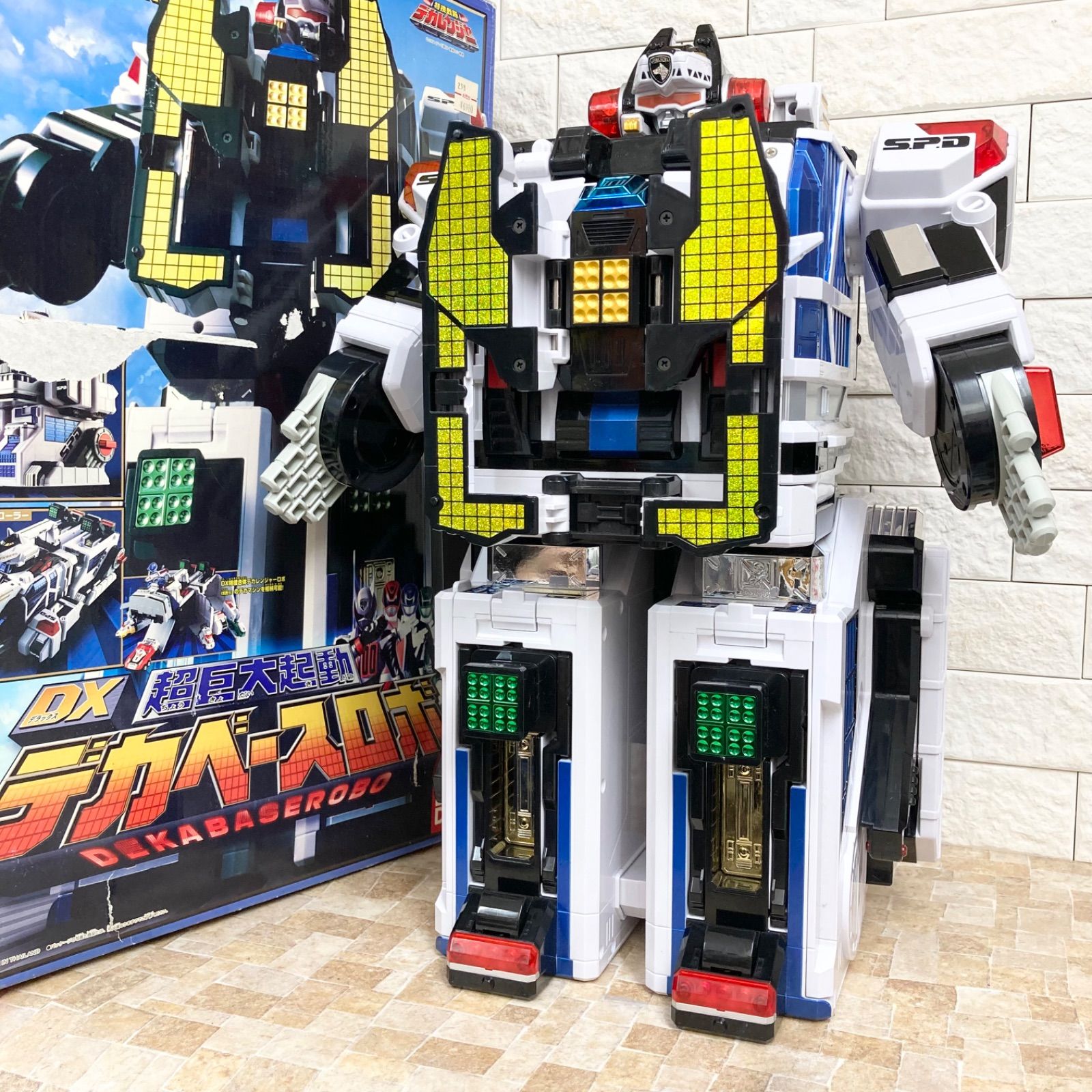 希少】超巨大起動DX デカベースロボ 箱あり 特捜戦隊デカレンジャー