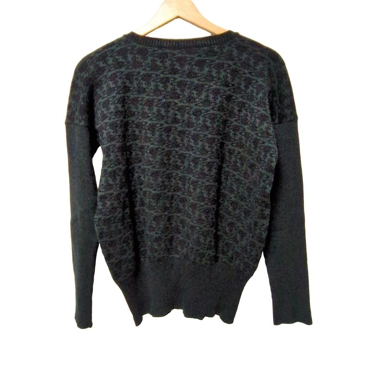 美品!!ヴィヴィアンウエストウッド セーター。 ヴィヴィアンウエストウッド 長袖セーター Vivienne Westwood 長袖