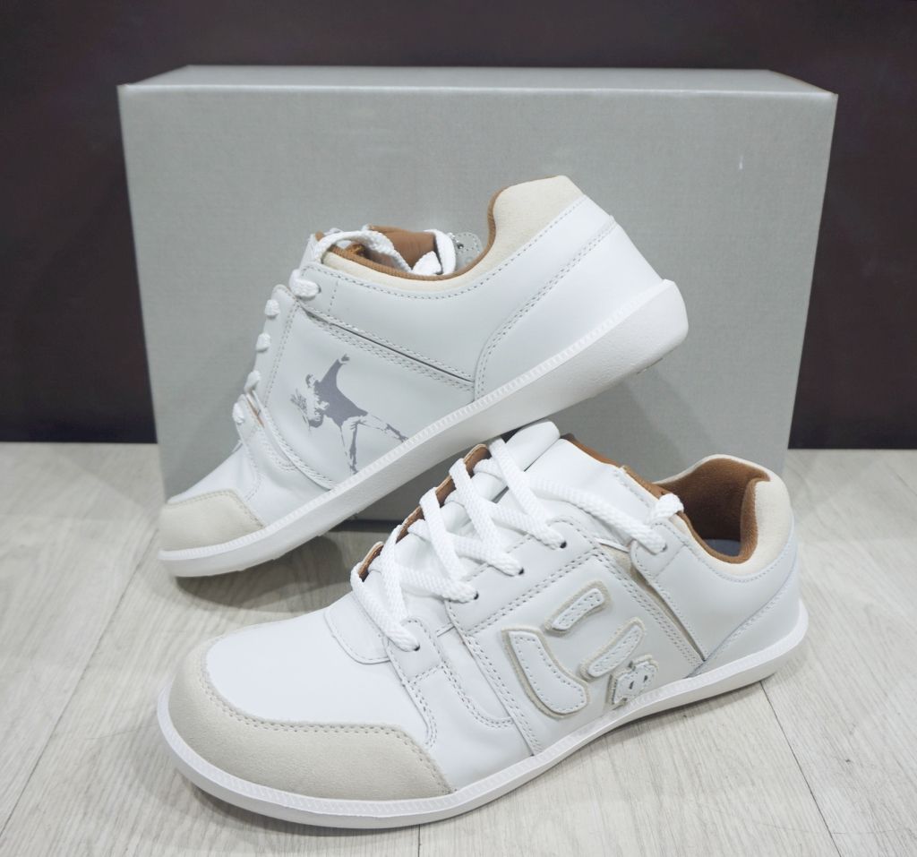 未使用・コラボ　サンガッチョ x ブランダライズド　パンチングレザースニーカー 未使用品】にゅ×BRANDALISED バンクシーコラボスニーカー SANGACIO