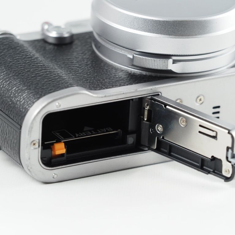 FUJIFILM フジフイルム デジタルカメラ X100F シルバー X100F-S #14145