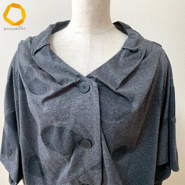 美品、慈雨、ジウ、センソユニコ、ドット柄、ジャガード、変形ショートコート、40 snc ジウセンソユニコ 慈雨 Sensounico カーディガン 40 グレー 水玉