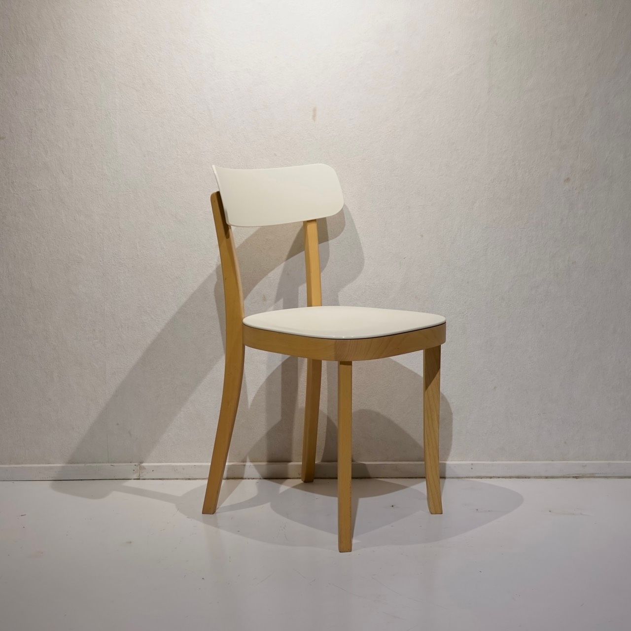 vitra ヴィトラ Basel Chair バーゼルチェア vitra ヴィトラ Basel Chair バーゼルチェア バーゼルチェア ライト