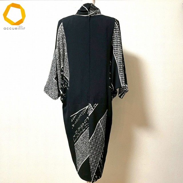 anc シセンドウ ヒトシタムラ 詩仙堂 HITOSHI TAMURA ワンピース 黒 ちりめん ドルマン 文字 和柄 ボウタイ付き レディース 975100