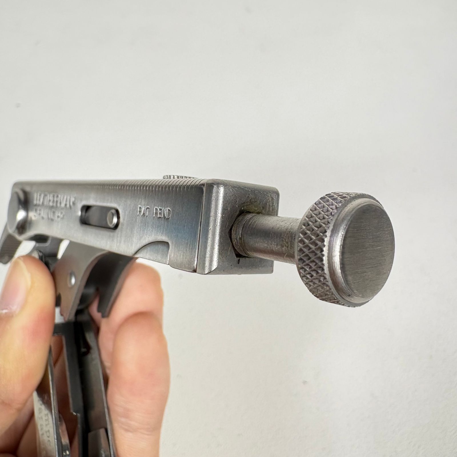  OneSize シルバー系 Leatherman レザーマン クランチ Crunch キャンピングギア 刃物 マルチツール z00054955 マルチツール 刃物 キャンピングギア ナイフホルダー ナイフ ツール アウトドア