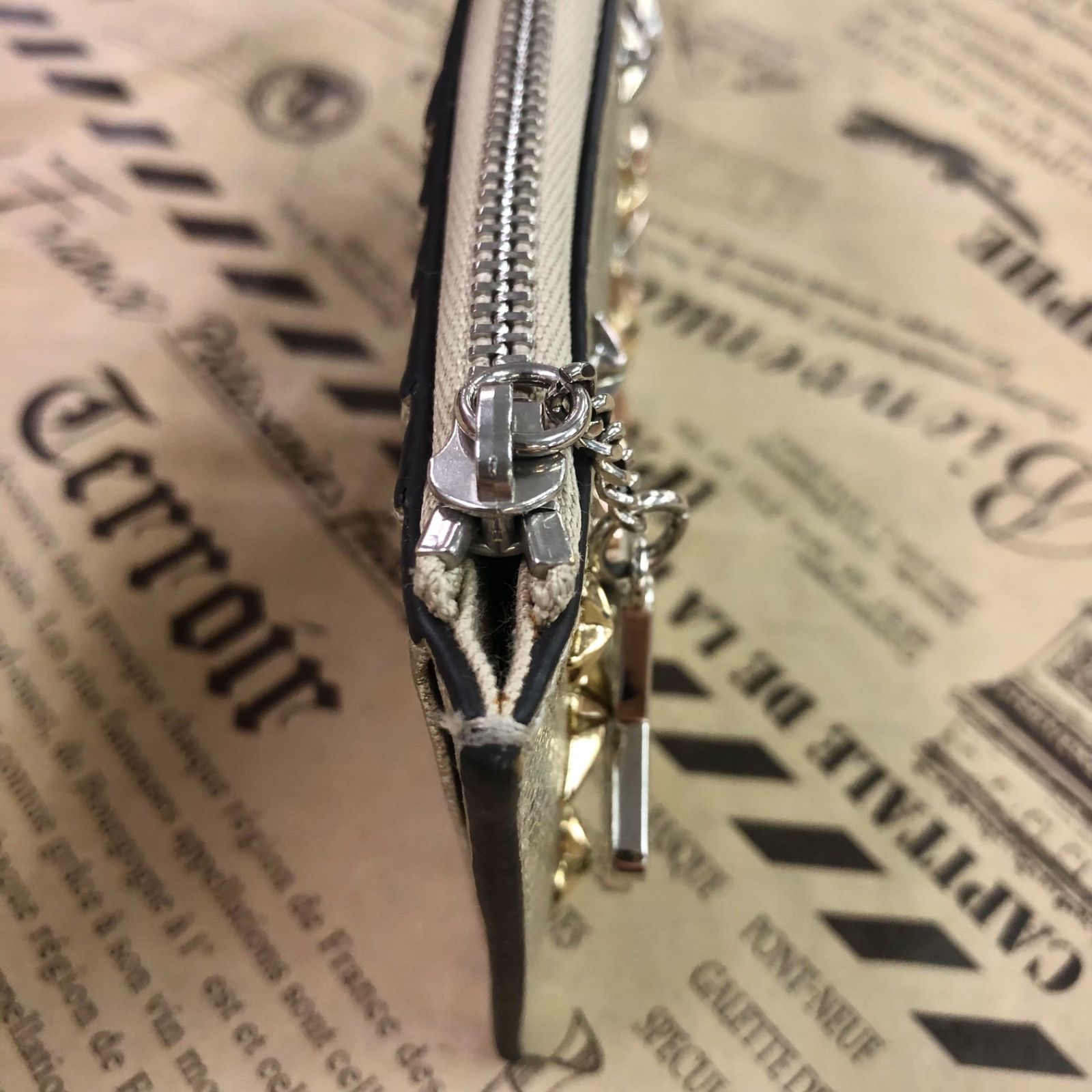 ジミーチュウ コインケース ストア フラグメントケーススタースタッズ