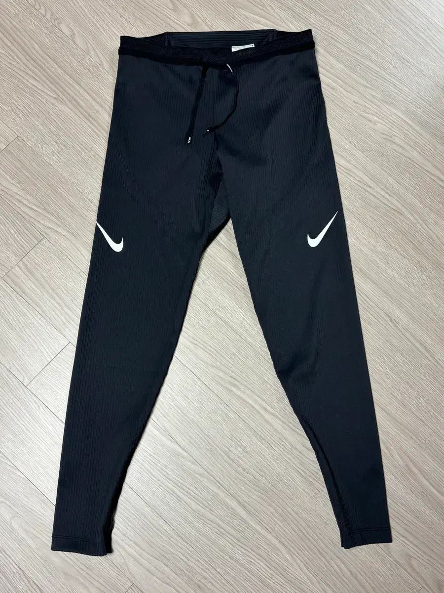 ナイキ エアロスイフト ドライフィット ADV ランニング タイツ ブラック