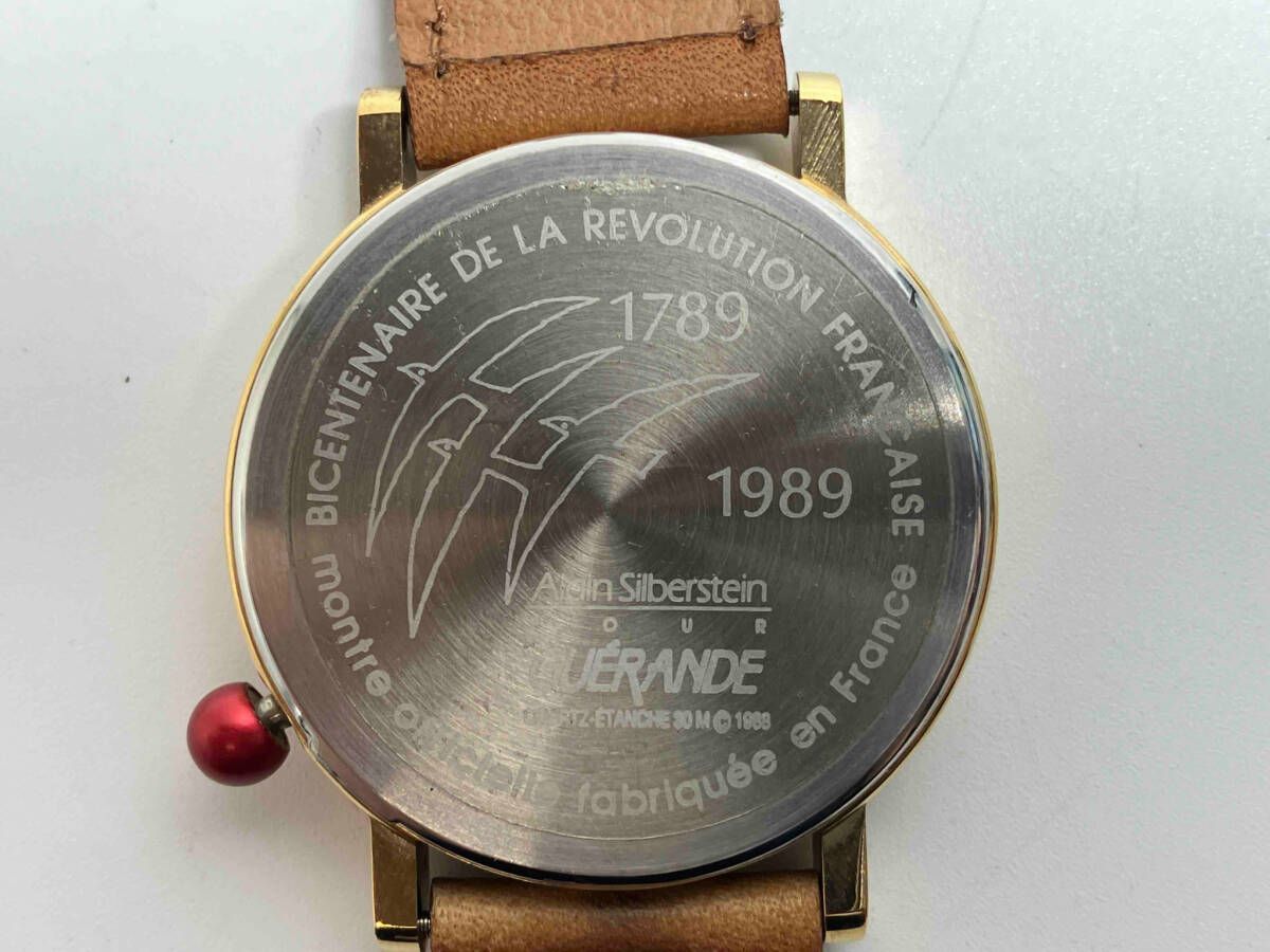 クォーツ腕時計