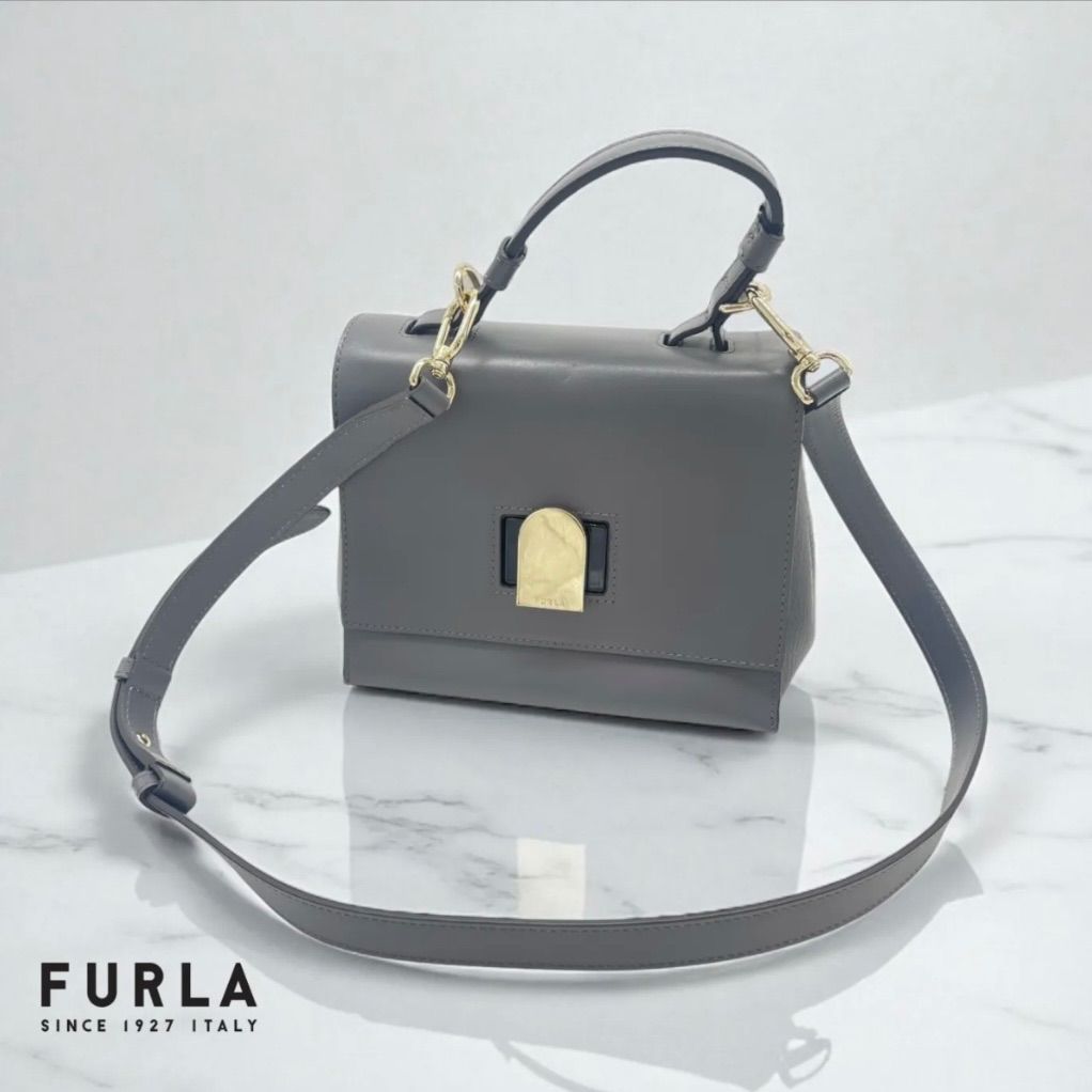 FURLAフルラ ロゴプレート ハンドバッグ 2 way ショルダーバッググレー