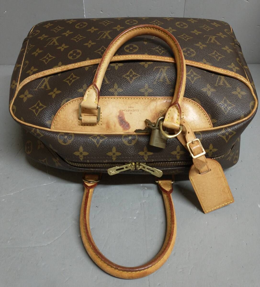 LOUIS VUITTON ルイヴィトン モノグラム ドーヴィル V10968