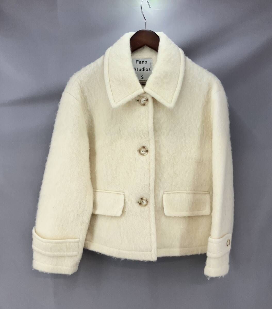 FANO STUDIOS ファノ ストゥディオズ ウールショートコート サイズS ホワイト系 冬
