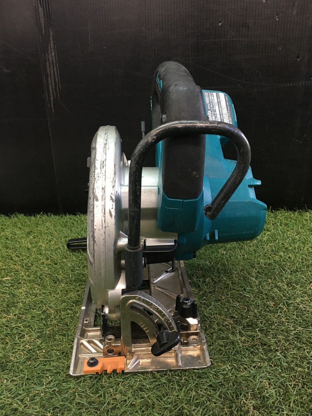 v充電式マルノコ