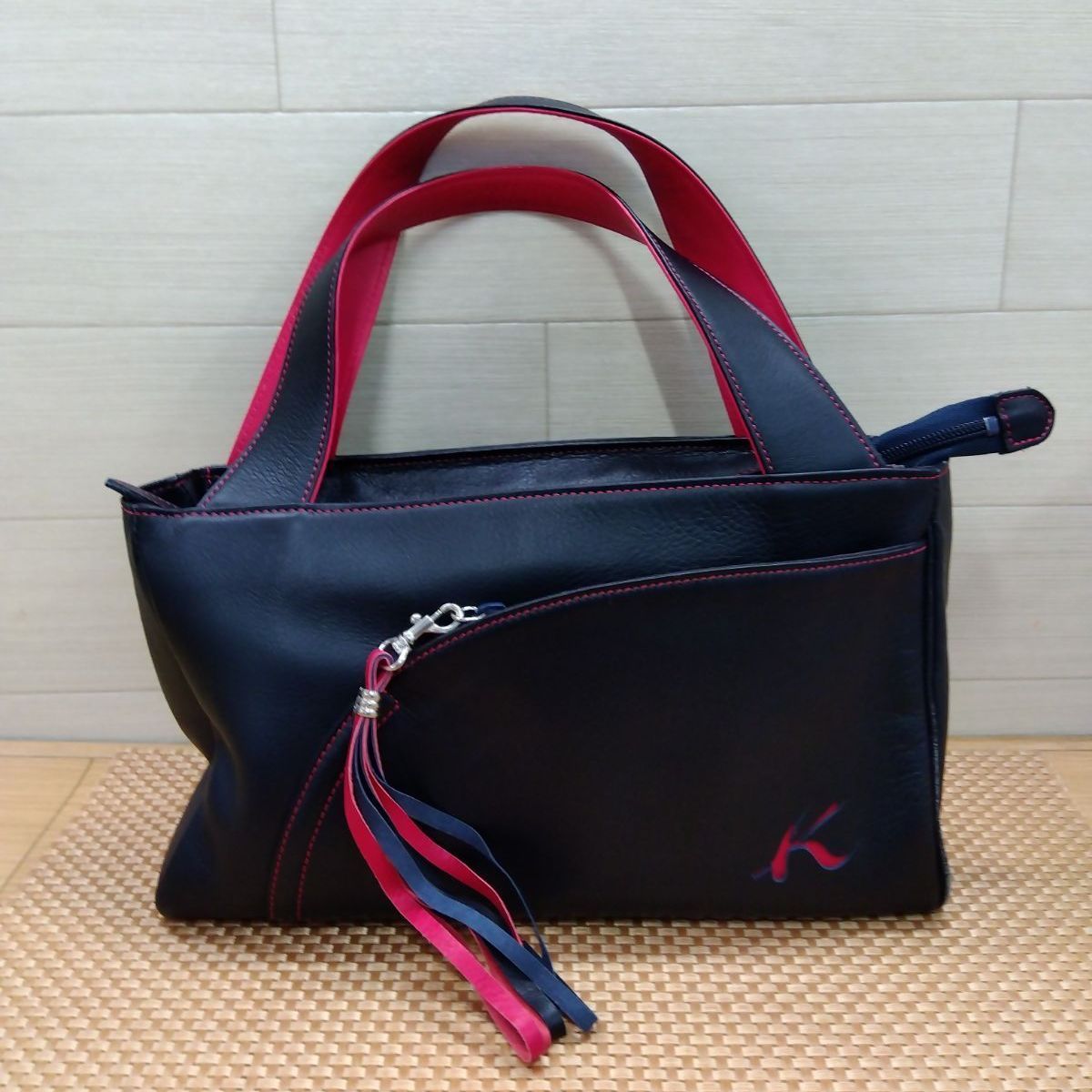 ブラック×レッド 3517