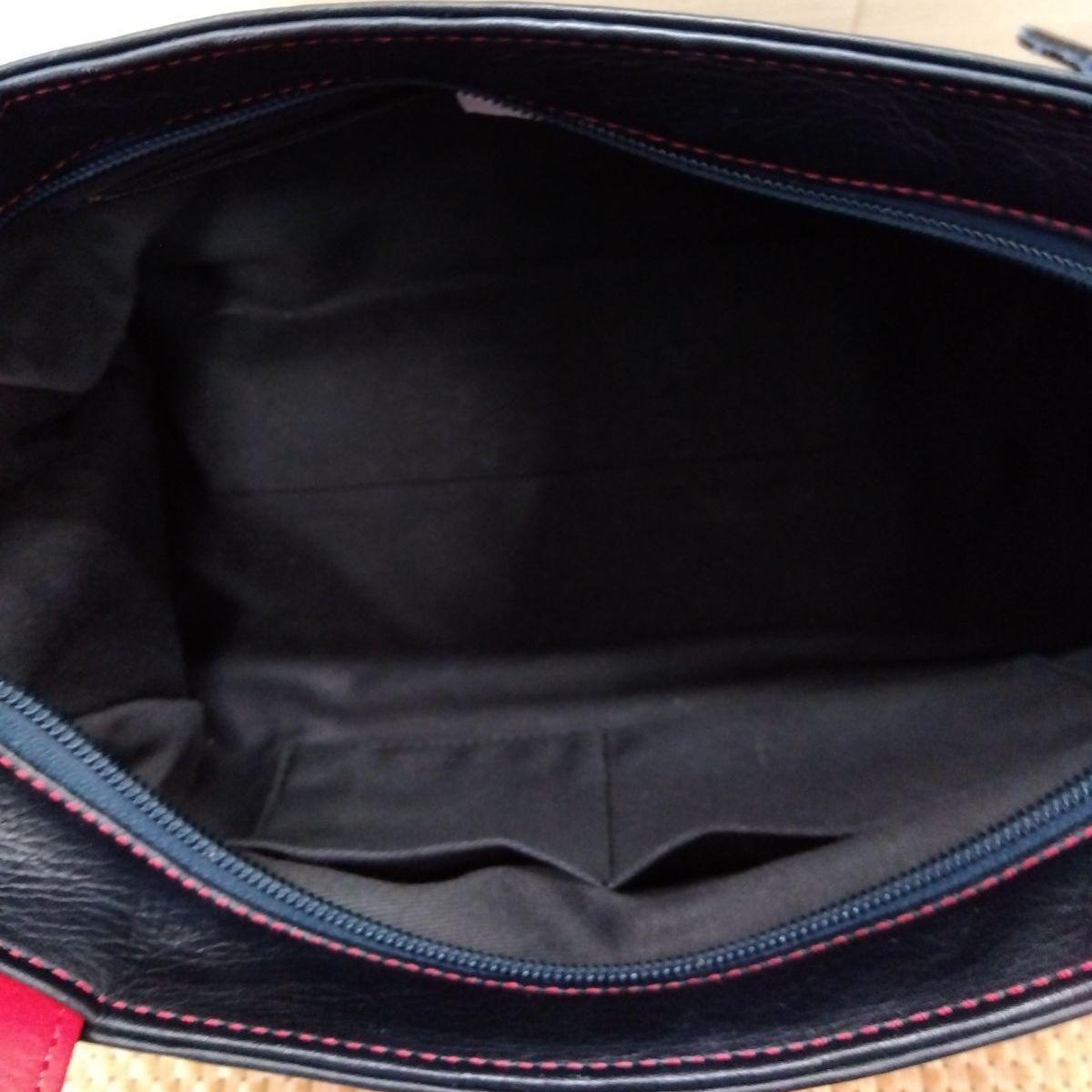 ブラック×レッド