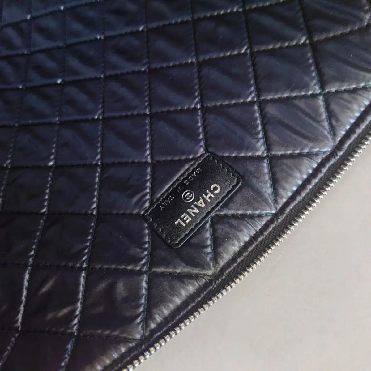 シャネル キャビア ドーヴィル クラッチバッグ large ラージ