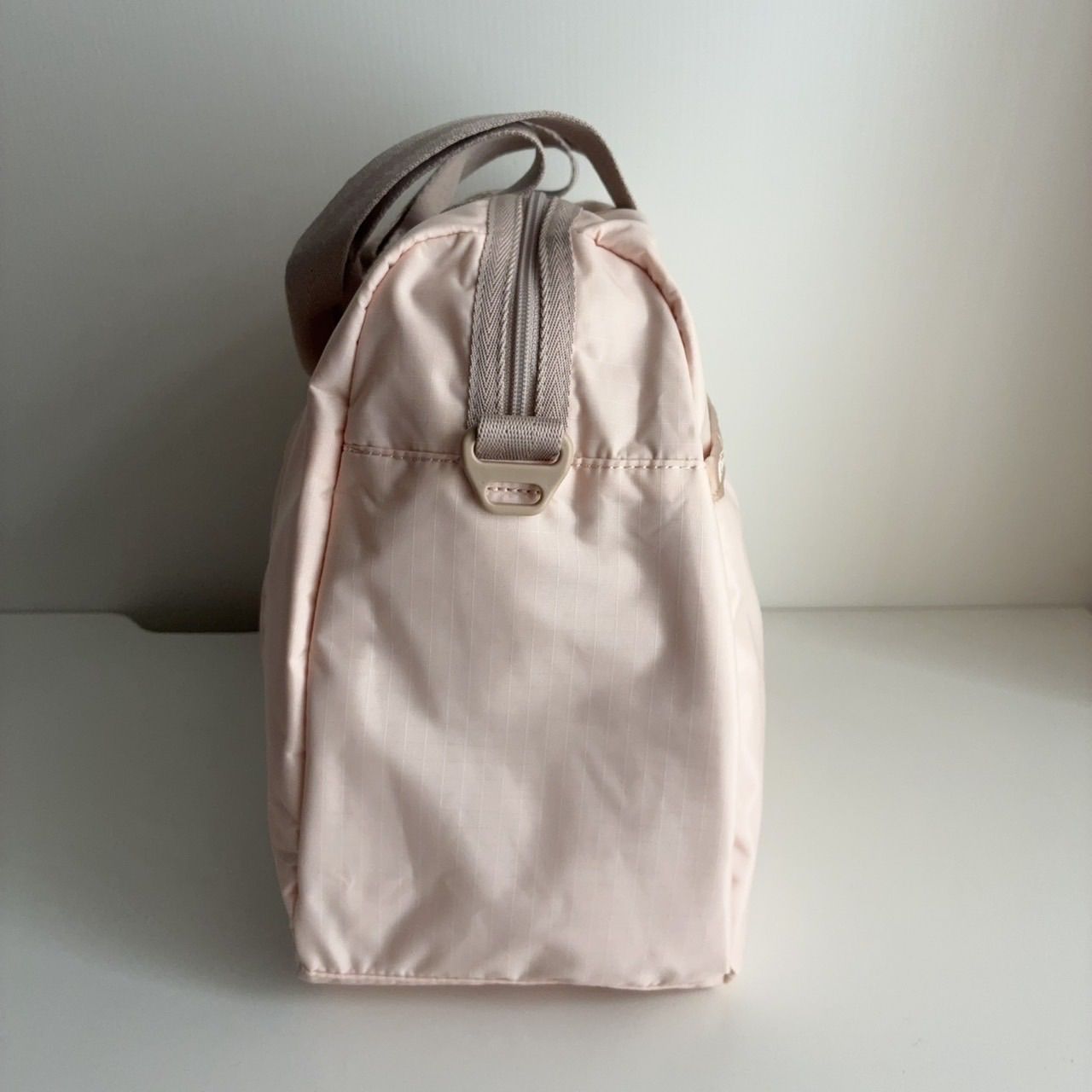 レスポートサックチャコットChacott ボストンバッグ　ピンク LeSportsac × Chacott コラボレーションアイテム | ONWARD CROSSET