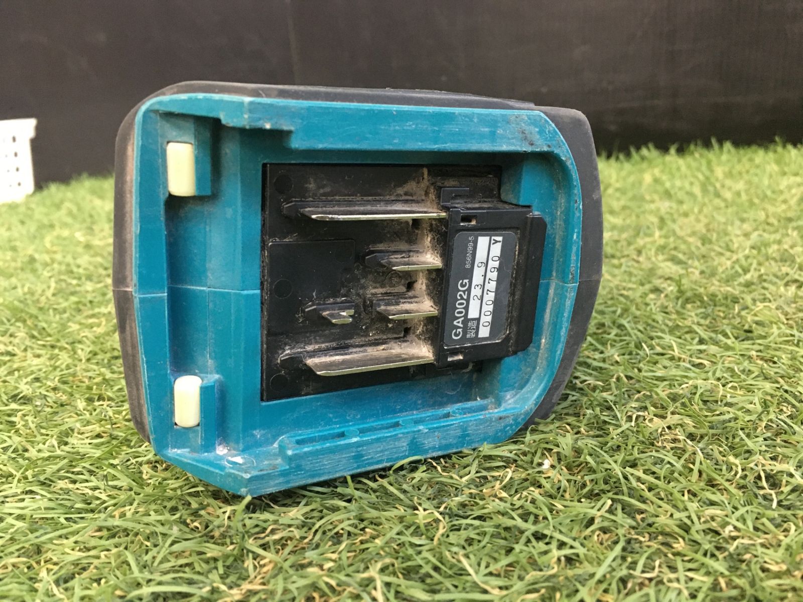 v充電式ディスクグラインダ