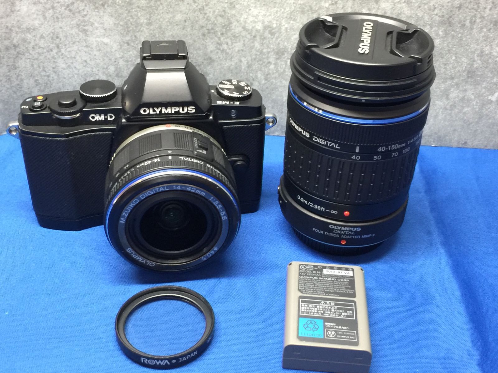 OLYMPUS ミラーレス一眼カメラ ダブルズームレンズ付き ブラック RE 0183