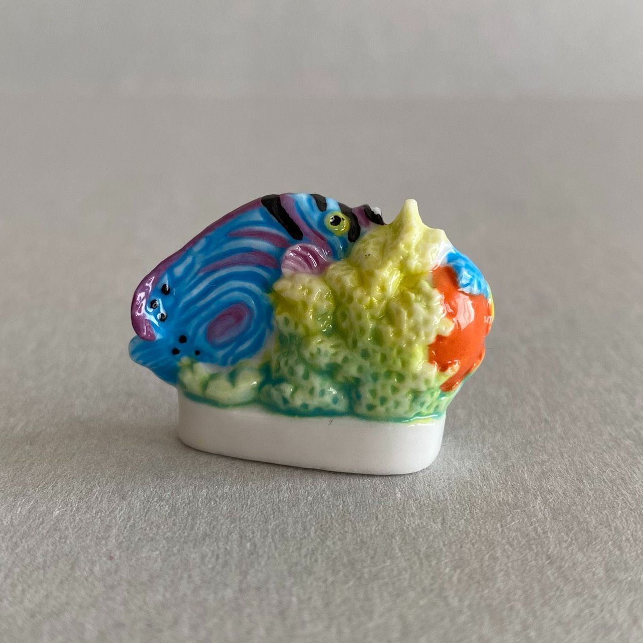 皇帝の魚のフェーブ／海の生き物／フランス雑貨／陶器ミニチュア