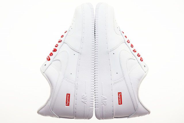 ナイキ NIKE × SUPREME AIR FORCE 1 LOW WHITE 28cm CU9225-100 ナイキ NIKE × SUPREME AIR FORCE 1 LOW WHITE 28cm CU9225-100