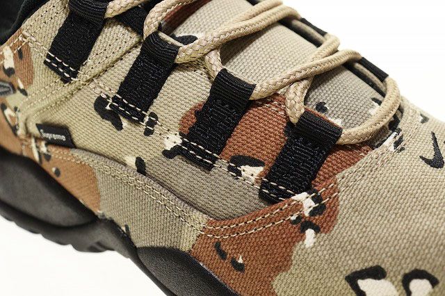 ナイキ NIKE × SUPREME DARWIN LOW DESERT CAMO 26㎝ FQ3000-200