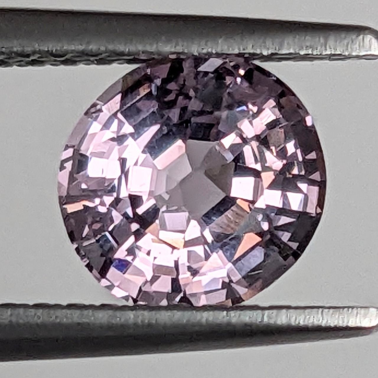 ピンクスピネル ミャンマー モゴック産 1.23 ct