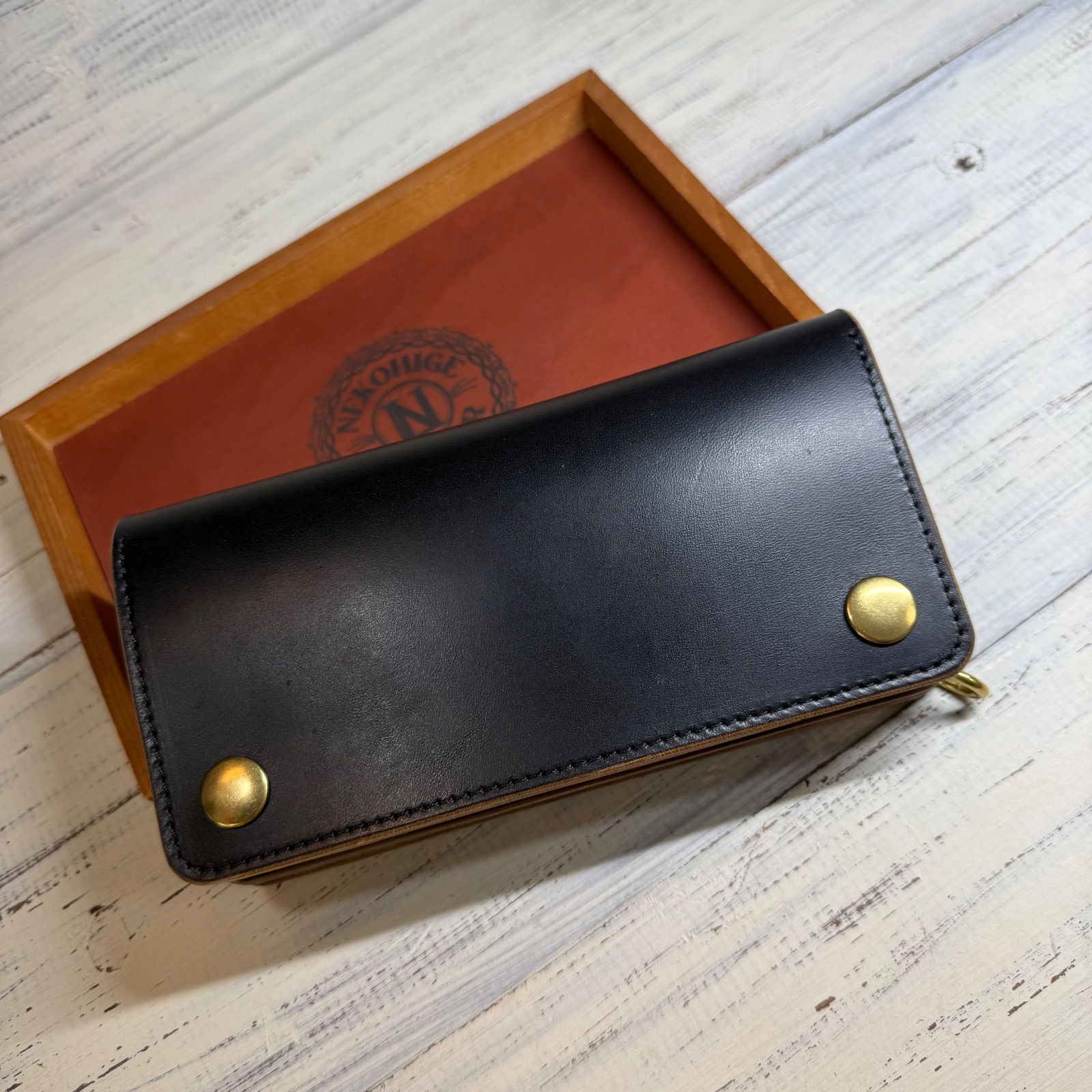 トラッカーウォレット ロング 3層】ホースバット ゴールド universal