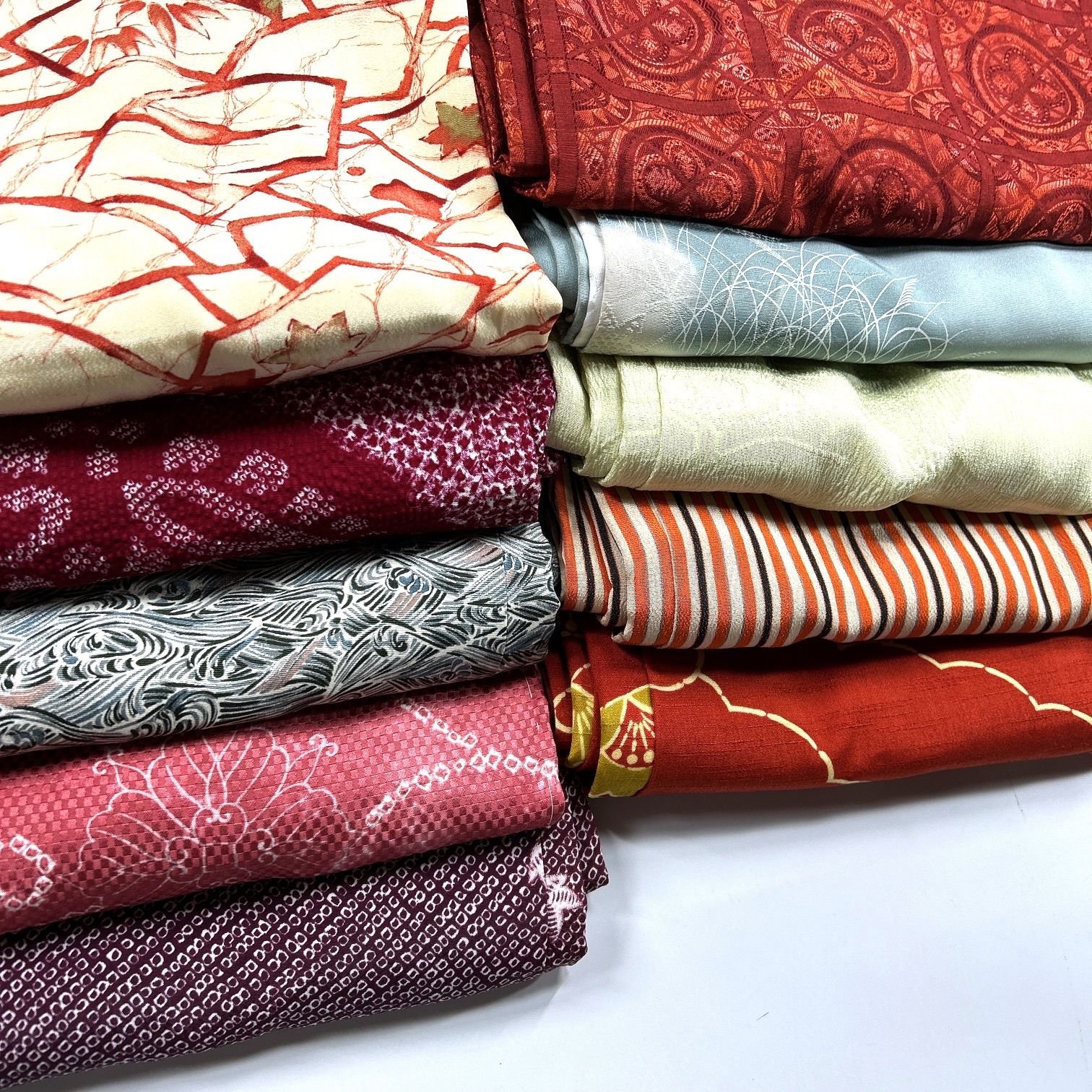 手縫い仕立て　総絞り　正絹 振袖単品 手縫い仕立て 決算セール 吉澤友禅 新品正絹振袖 手縫い仕立