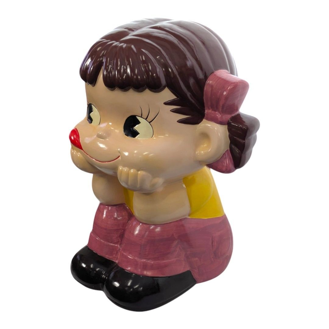 非売品】不二家 ジャンボお座りペコちゃん 陶器人形 - メルカリ