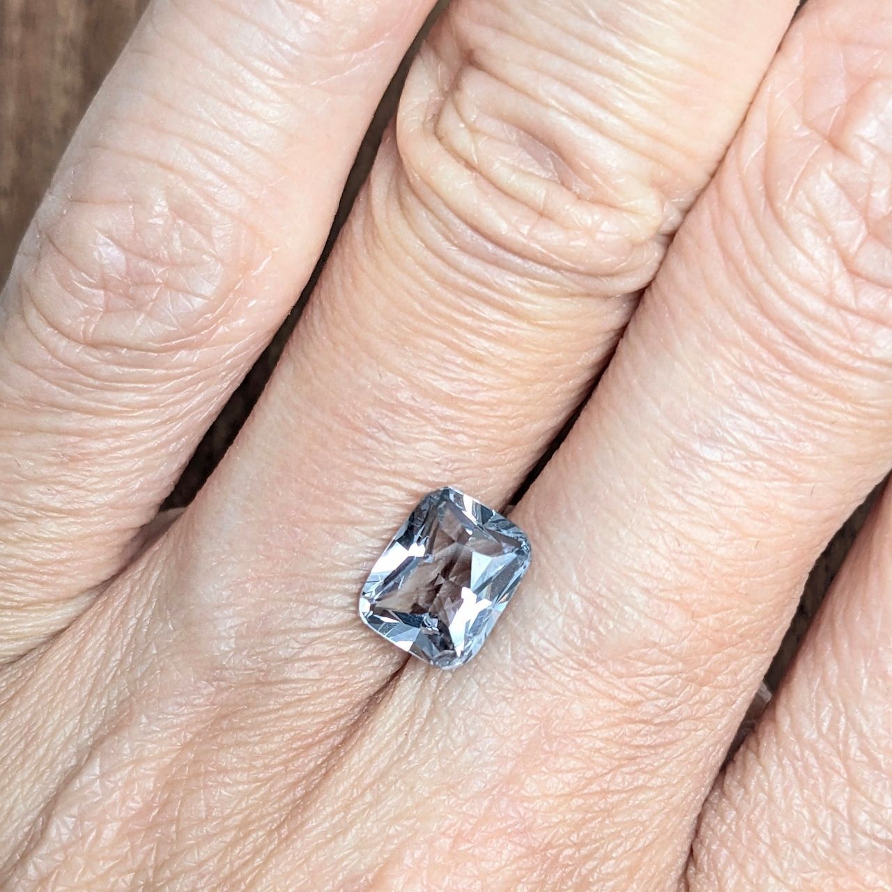  スピネル ミャンマー モゴック産 1.69 ct その他 アクセサリー