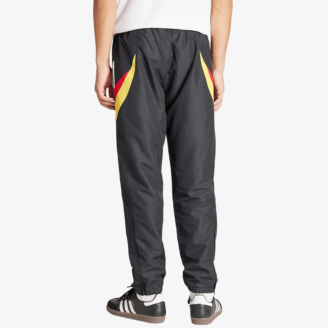 adidas Originals ドイツ代表 1996 ウーブン トラックパンツ 黒