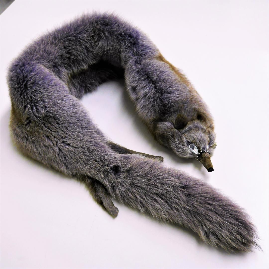 色 艶めくパープリッシュグレー フォックスファー ボア ショール ヘッドテール付き