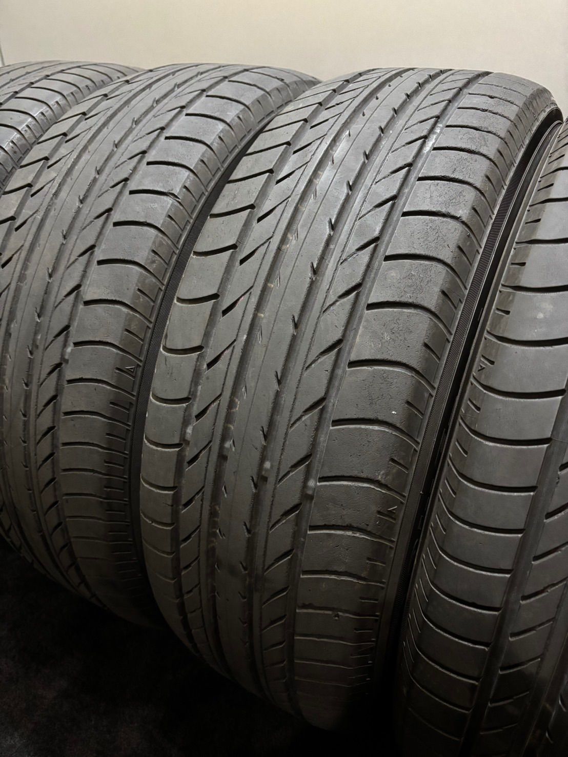 225 60 R 17 BluEarth E 70 20年製 夏タイヤ サマータイヤ 4本 ヨコハマ ノア ヴォクシー ステップワゴン XV 南6 L 96