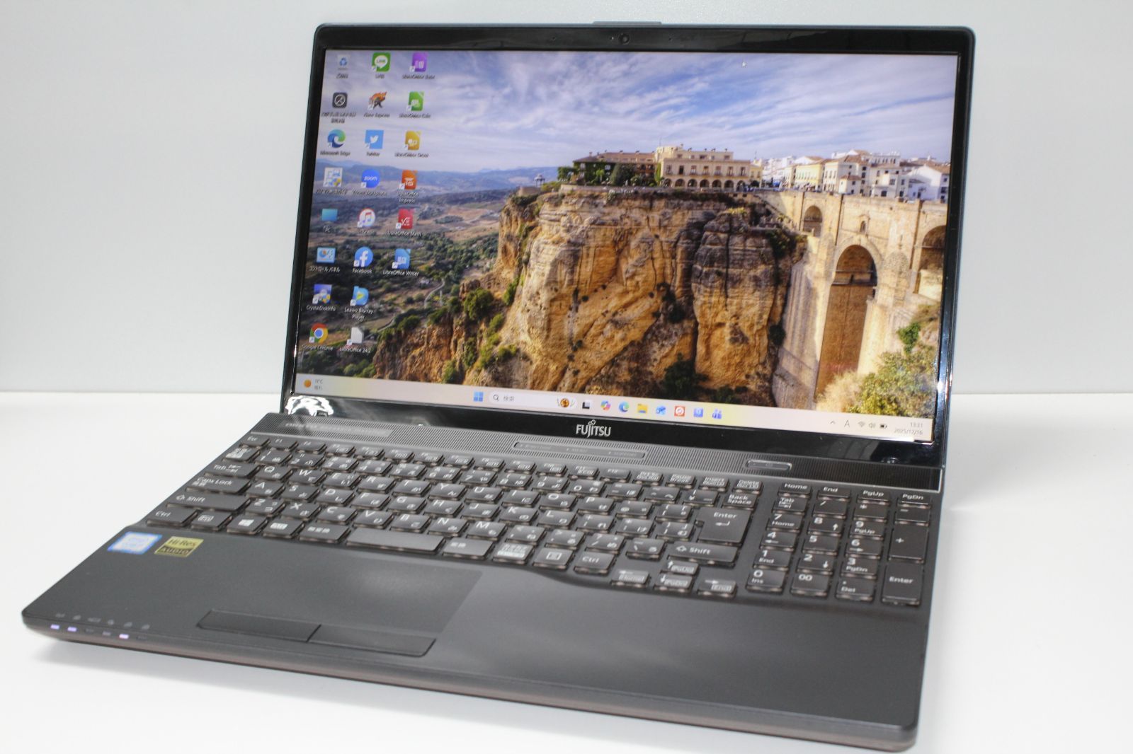 ノートパソコン LIFEBOOK Corei7 メモリ8GB SSD256GB ノートPC FUJITSU LIFEBOOK Corei7 メモリ8GB SSD256GB