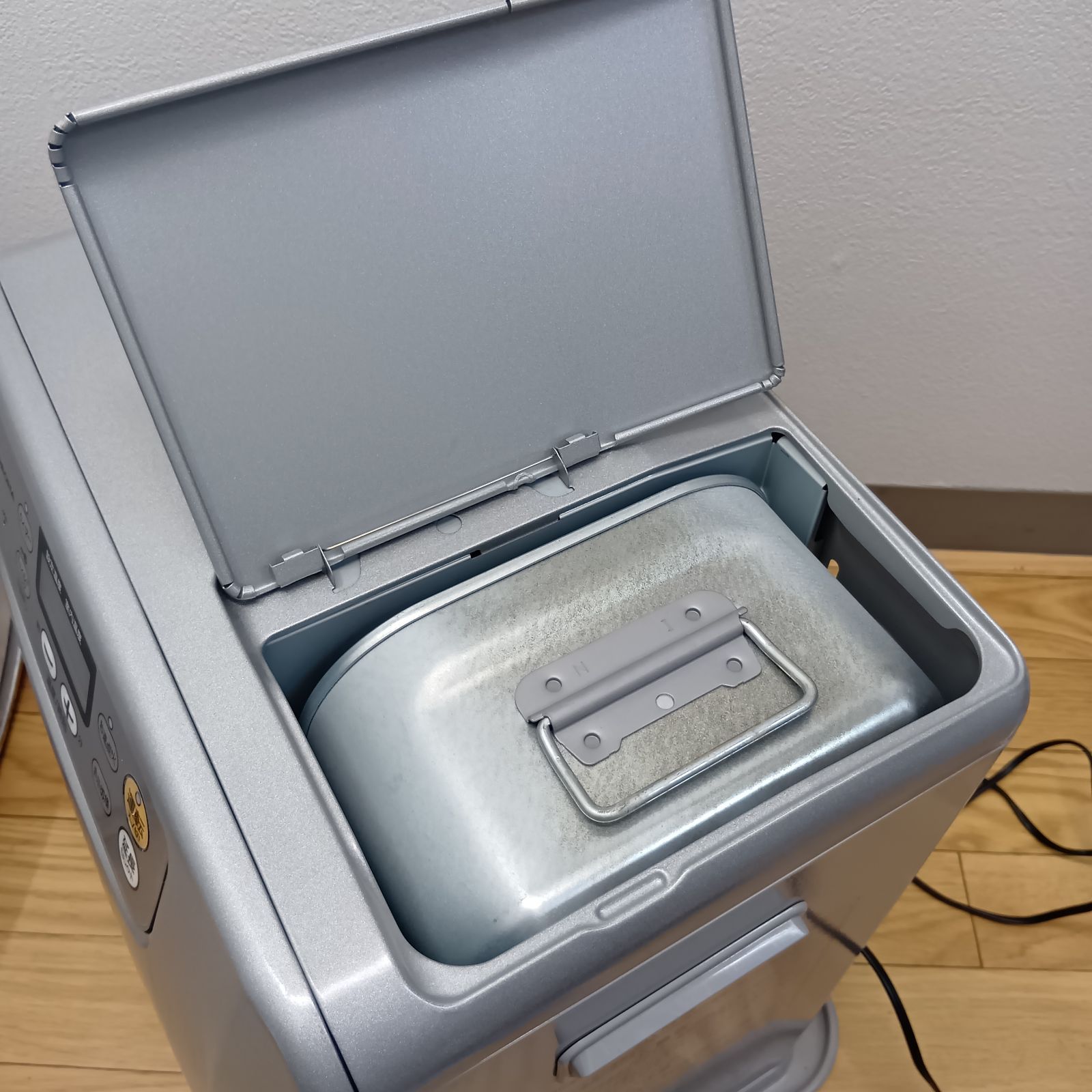 CORONA 石油ファンヒーター FH-G3214Y - メルカリ