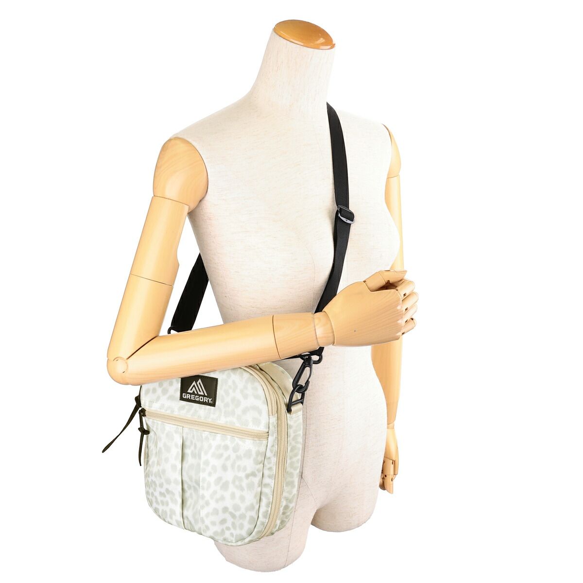 クイックポケット スノーレオパード