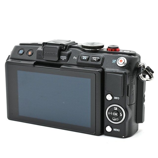良品＞ OLYMPUS PEN Lite E-PL6 ボディ ブラック｜シャッター数わずか