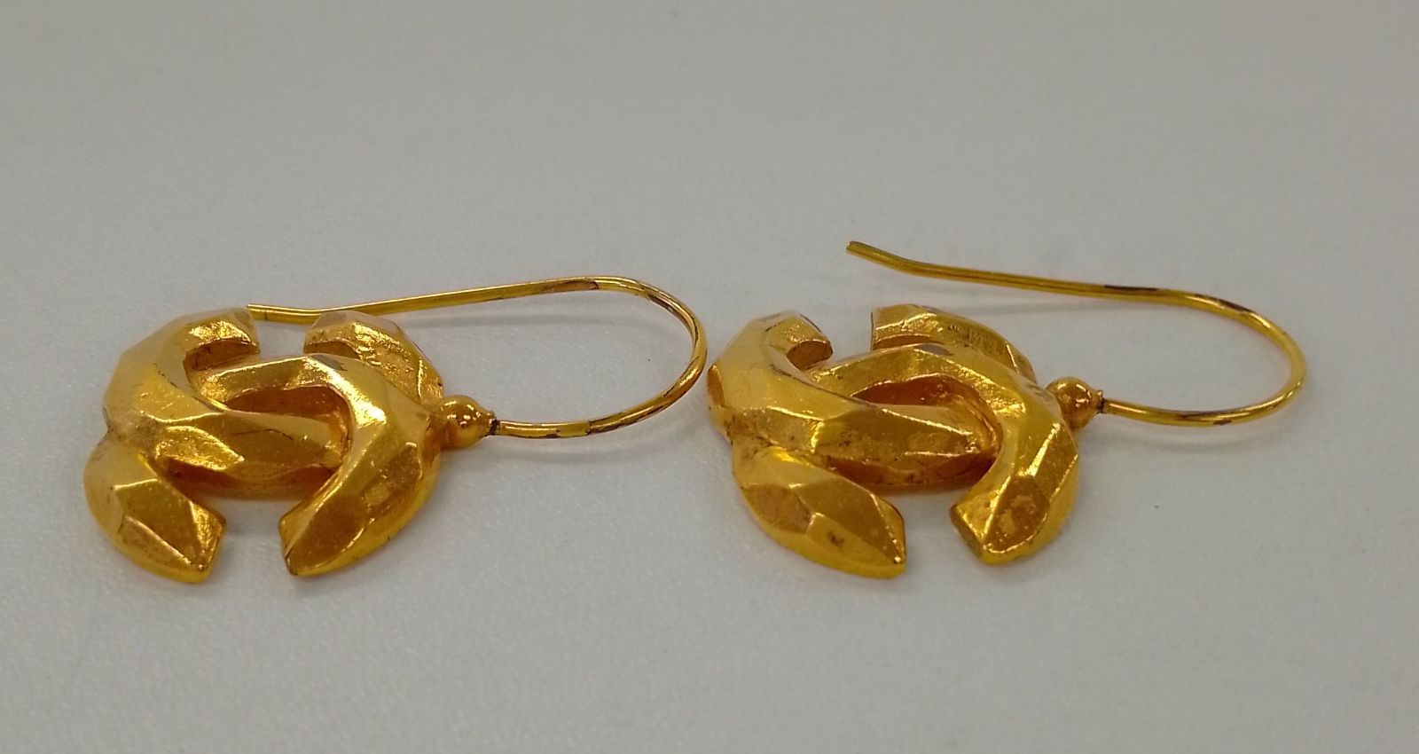 極美品 CHANEL ピアス ココマークCCロゴ ゴールド aph 極美品 CHANEL ピアス ココマークCCロゴ ゴールド aph シャネル CHANEL