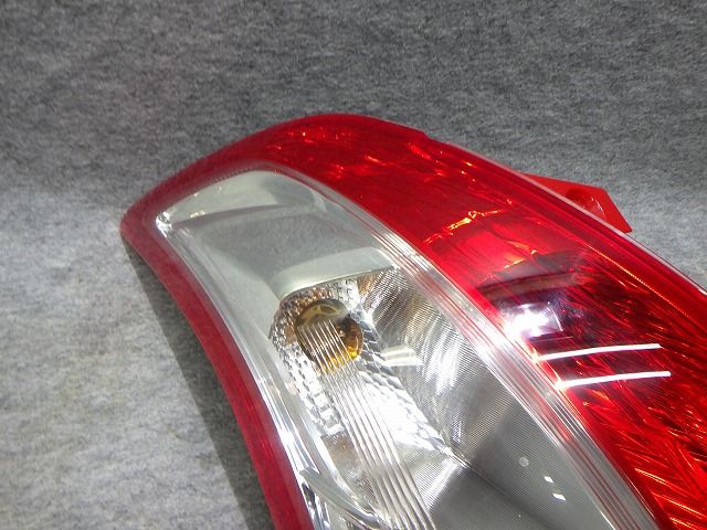 スイフト 左テール ZC72S 前期 35604-71L01 スズキ 251211026 - メルカリ