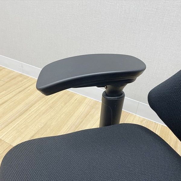 イトーキ エフチェア ハイバック クロス 肘付 オフィスチェア ブラックT デスクワーク オフィスチェア ワークチェア 椅子 チェア